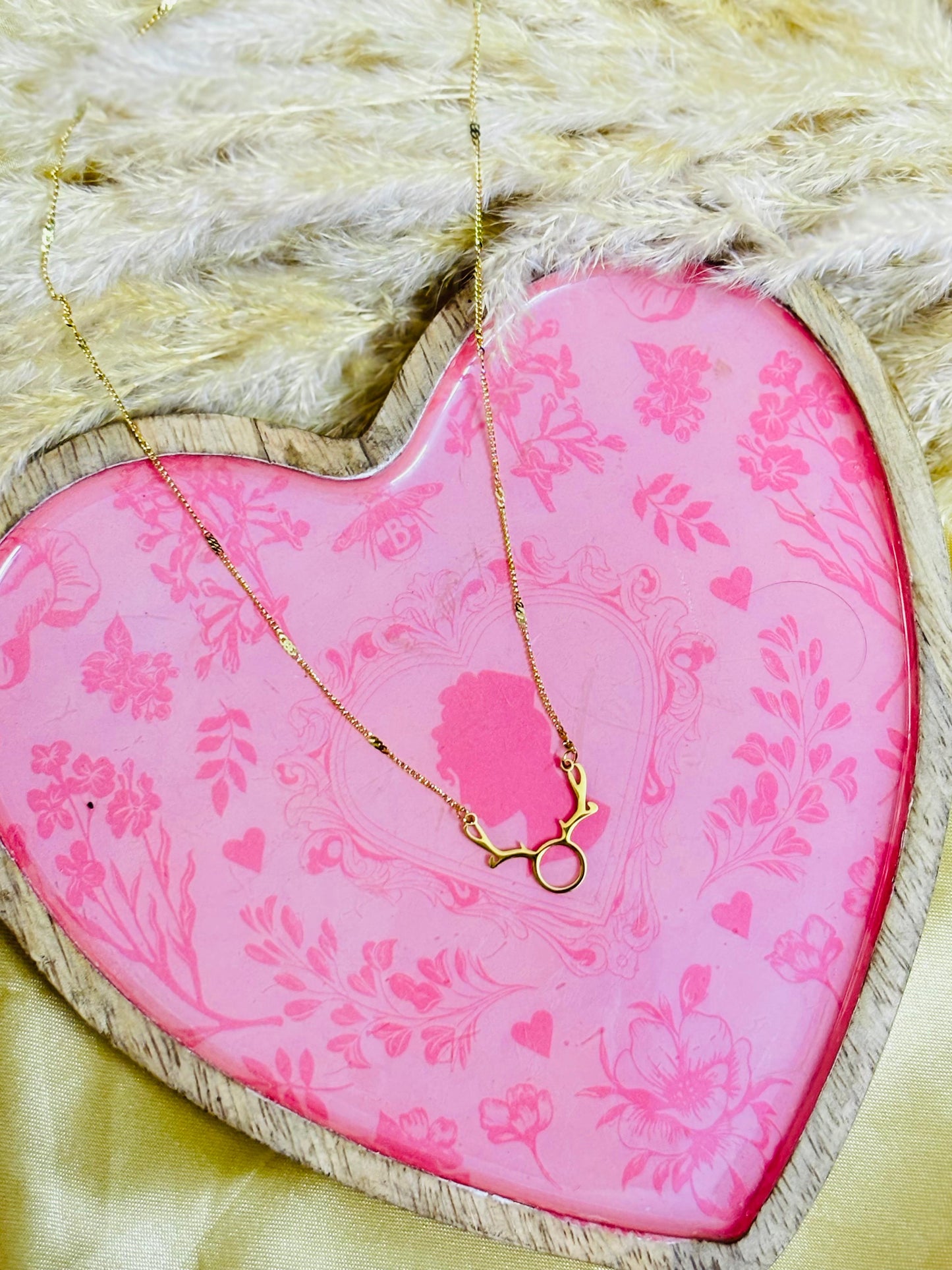 Elegant Dear Horn Pendant Chain