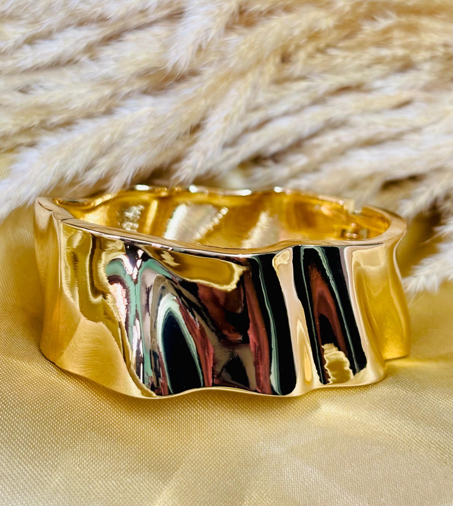 ZigZag Crushed Artisan Hand Cuff