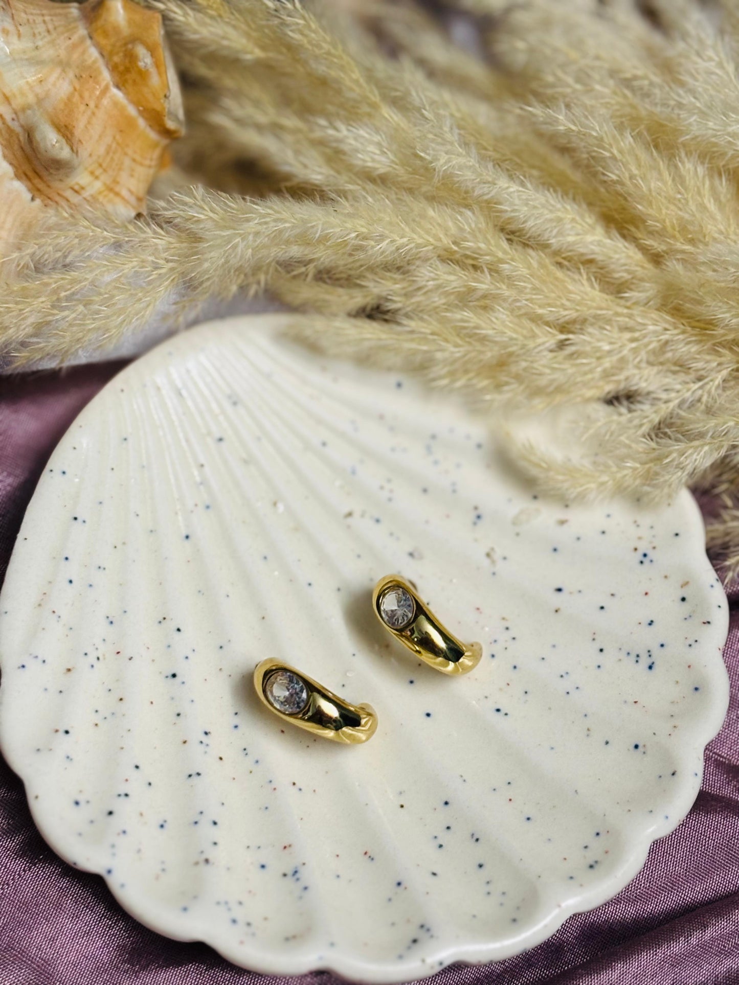 Luna Gleam Gold Earrings