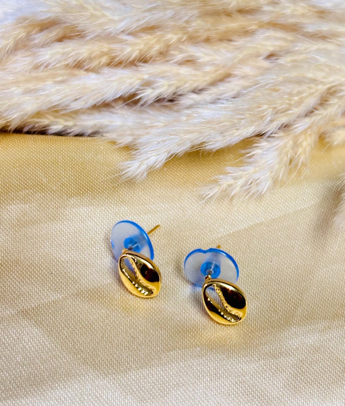 Verdant Bean Elegance Studs