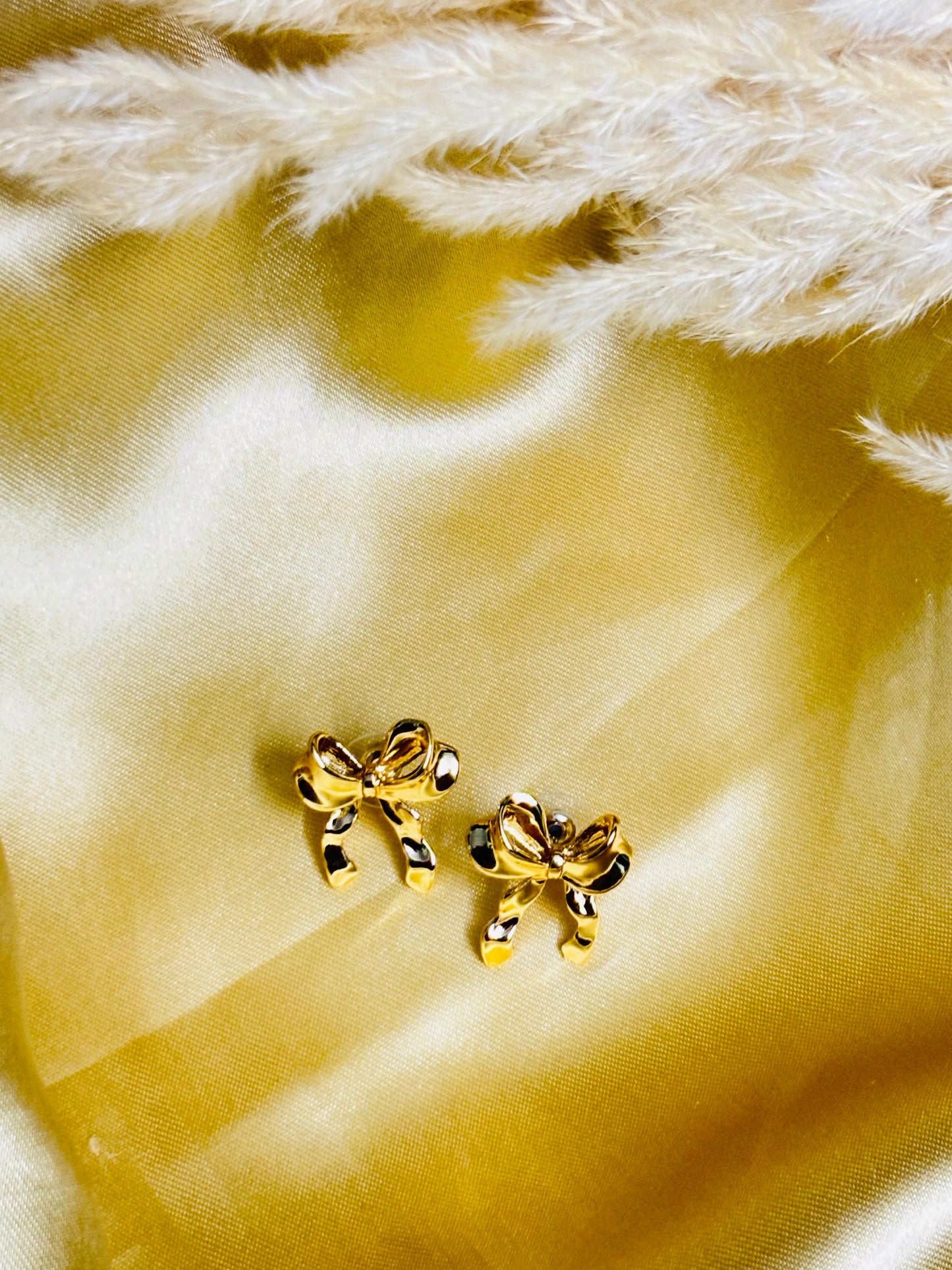 Aurelian Bow Dangle Earrings