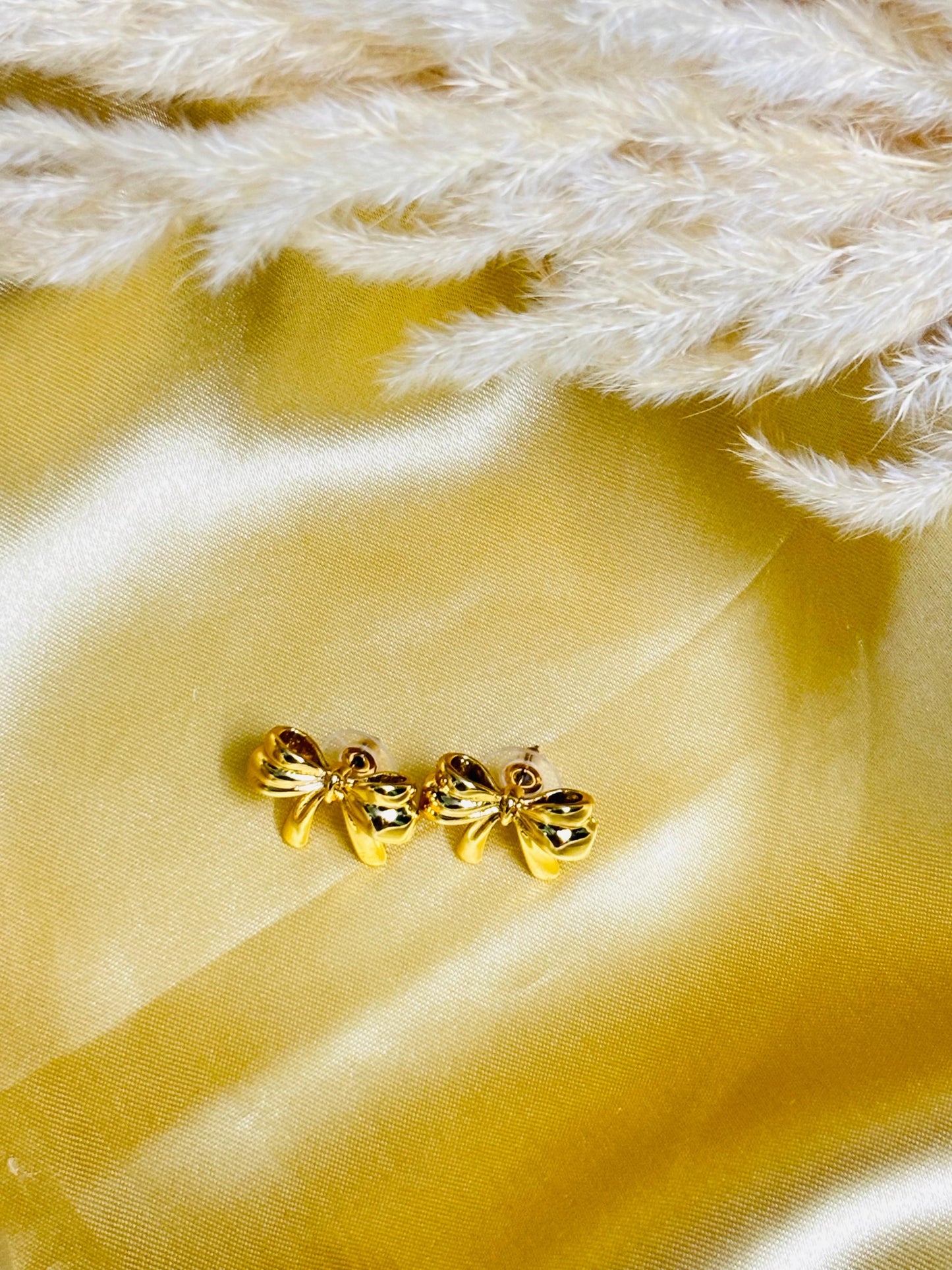 Petite Gilded Bow Studs
