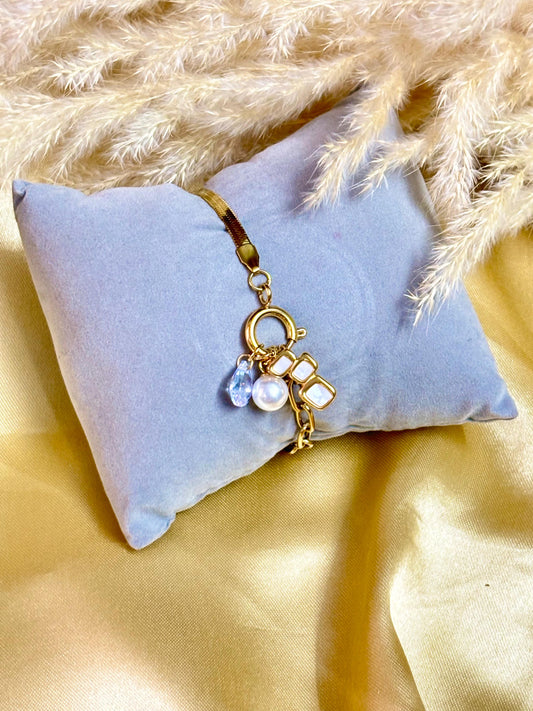 Adjustable Elegance Duo chain Pearl Bracelet