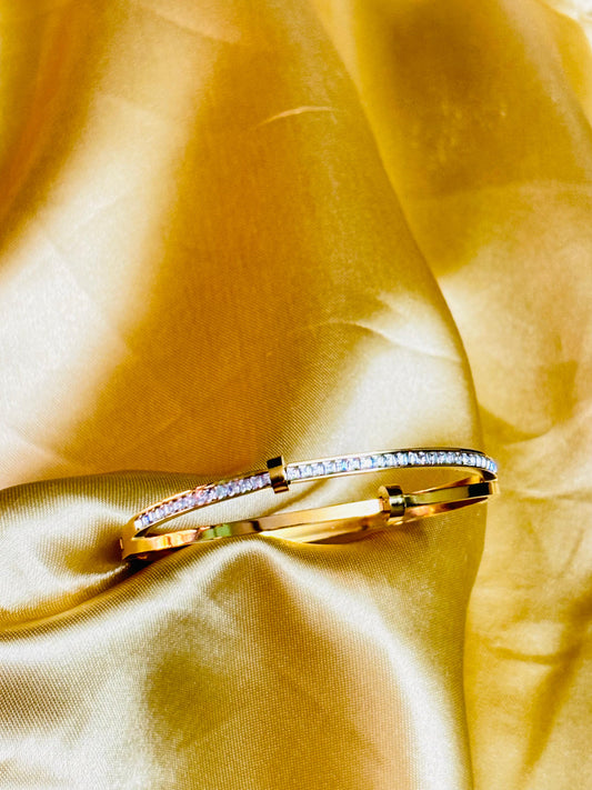 Celestial Duet Stone-Studded Bracelet