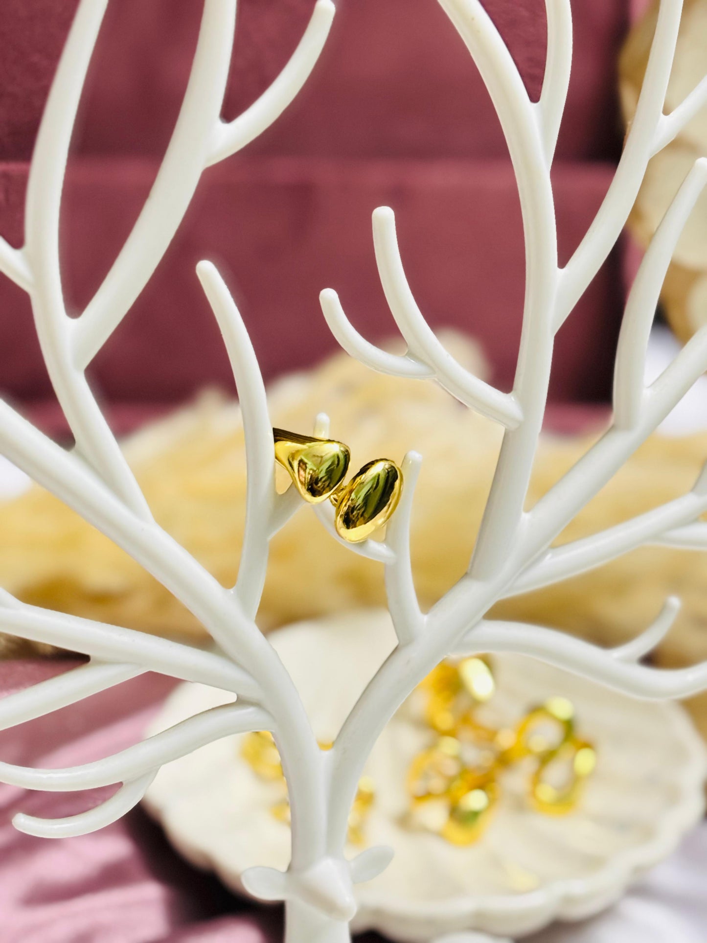 Adjustable Pebble Kiss Ring