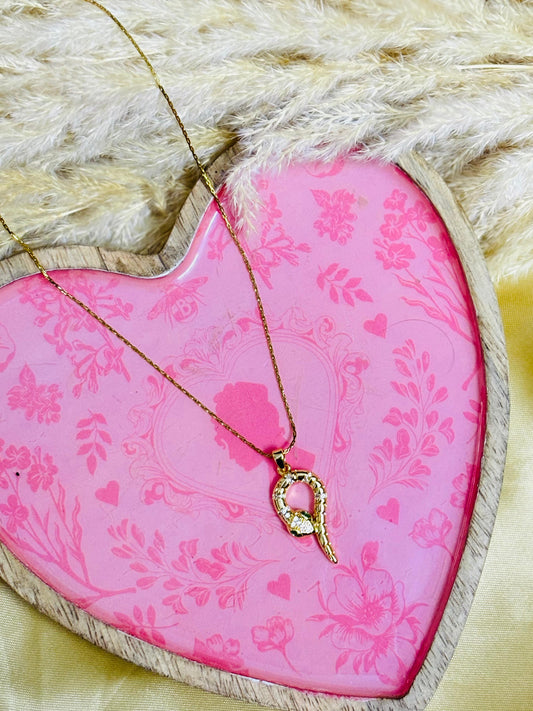 Serpent Elegance Pendant Chain