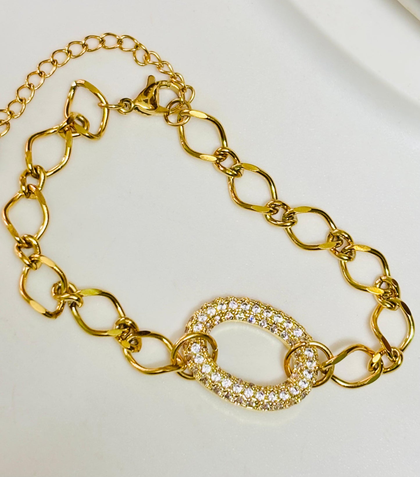 Regal Oval Gemstone-Embellished Adjustable Chain Bracelet