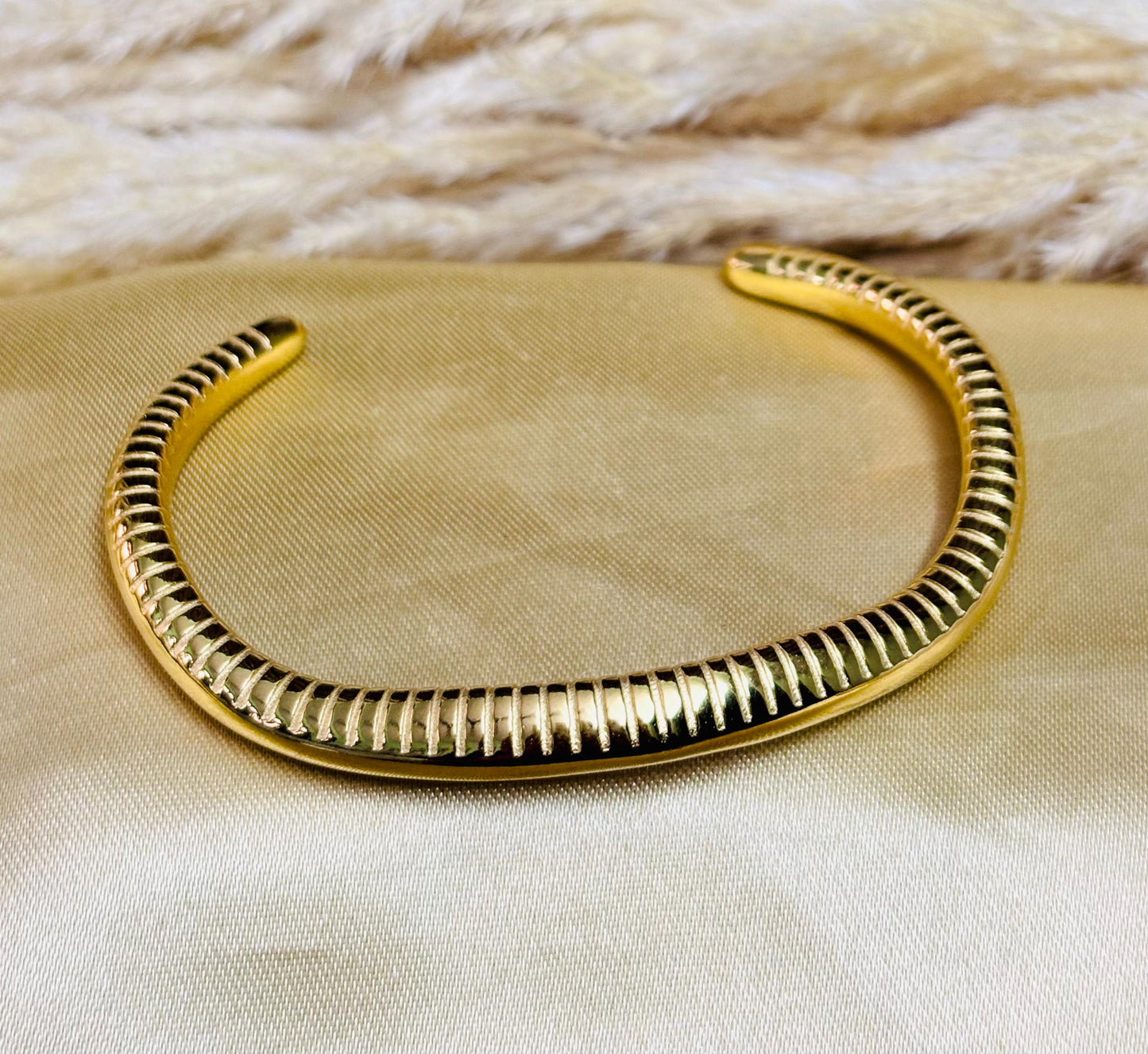Serpent Elegance Hand Cuff