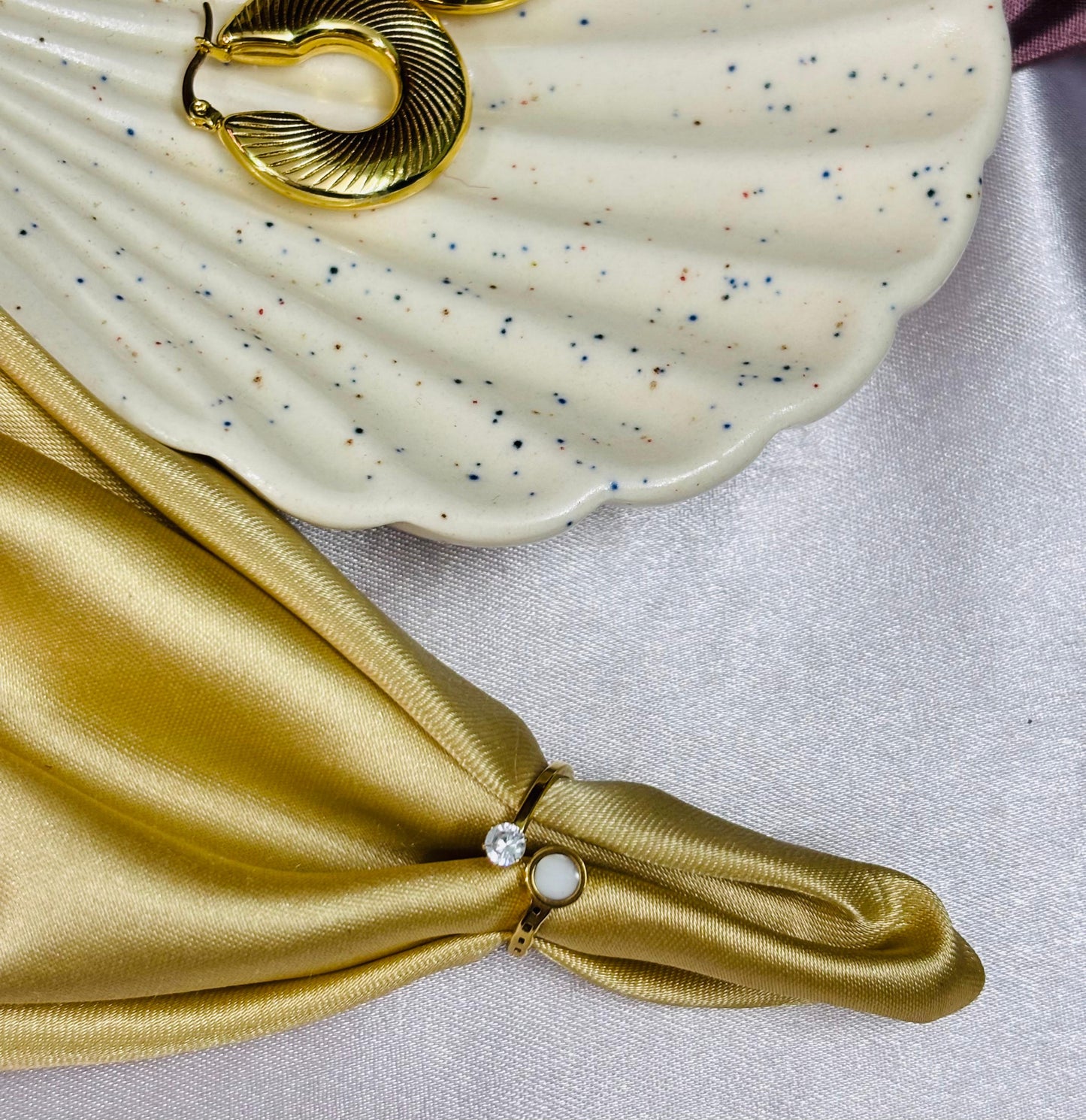 Elegant Gemstone & Raisin Drop Ring