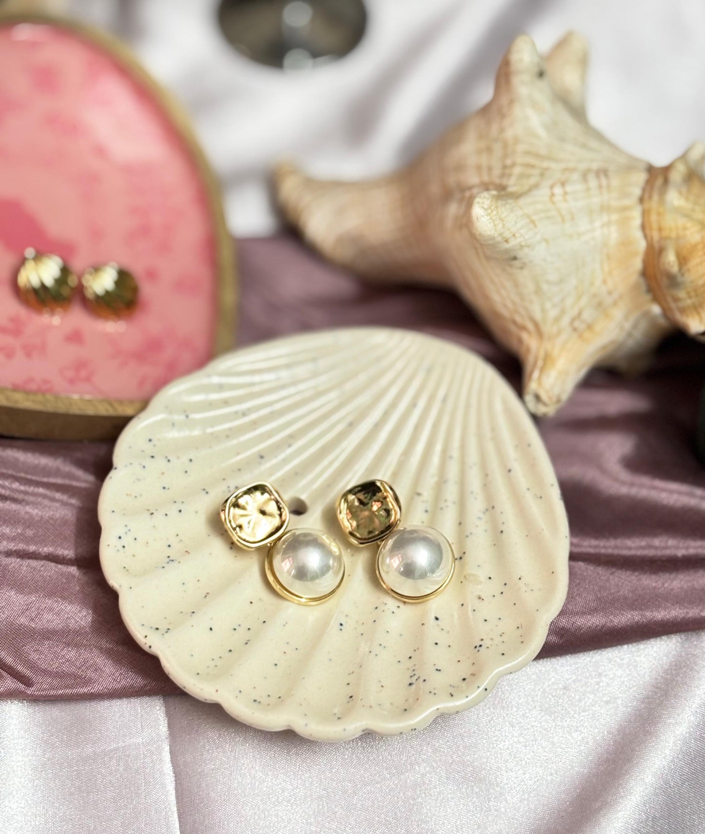 Radiance Shield Pearls Earrings