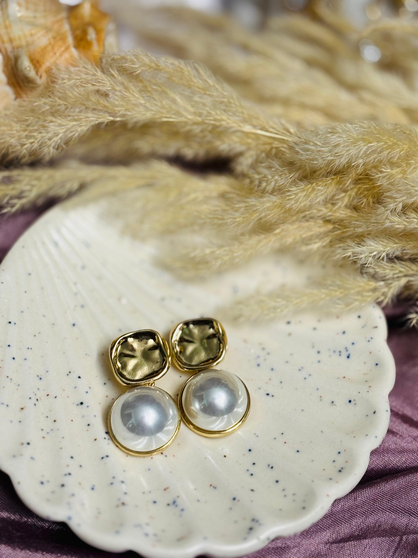 Radiance Shield Pearls Earrings