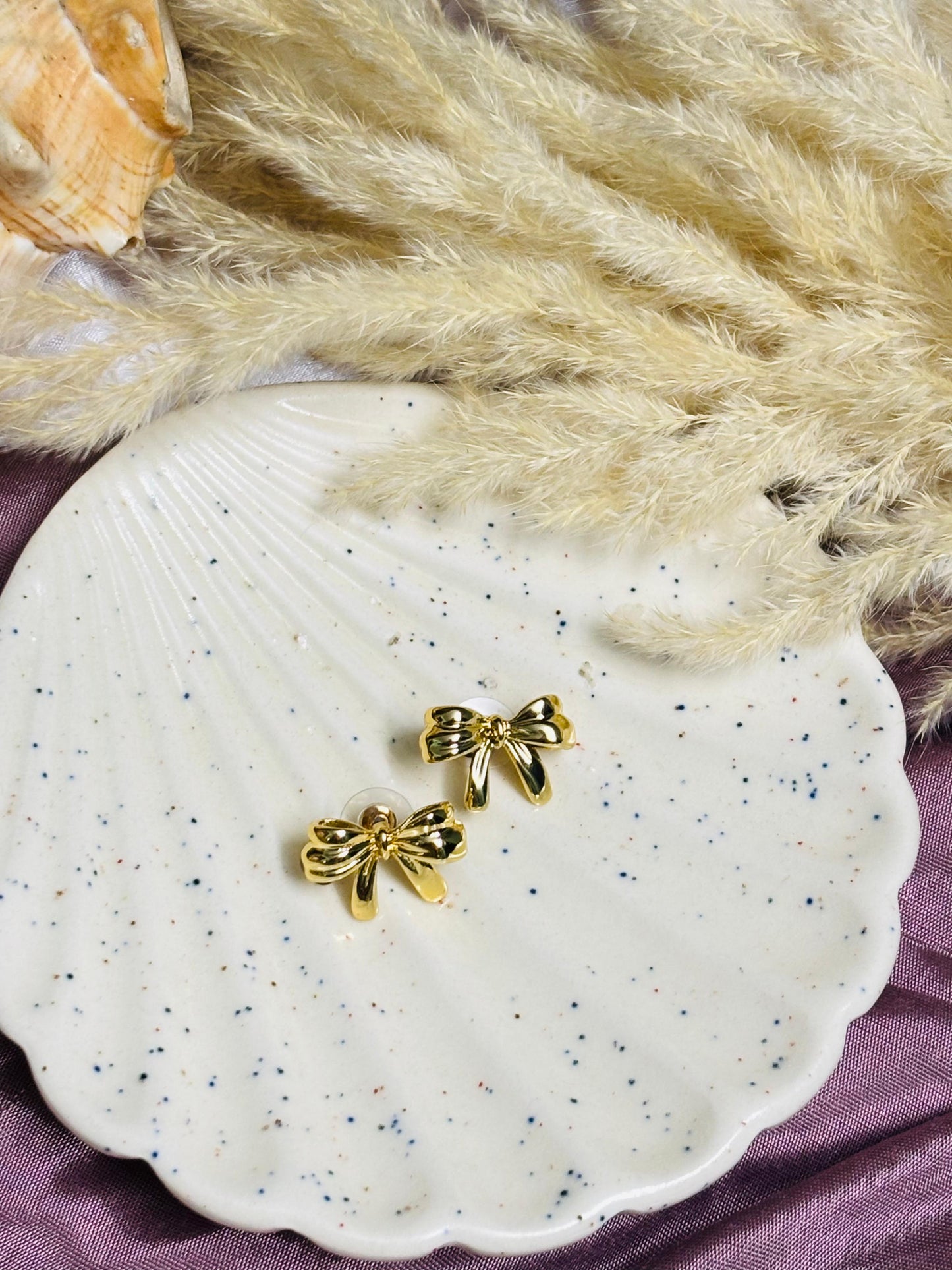 Petite Gilded Bow Studs