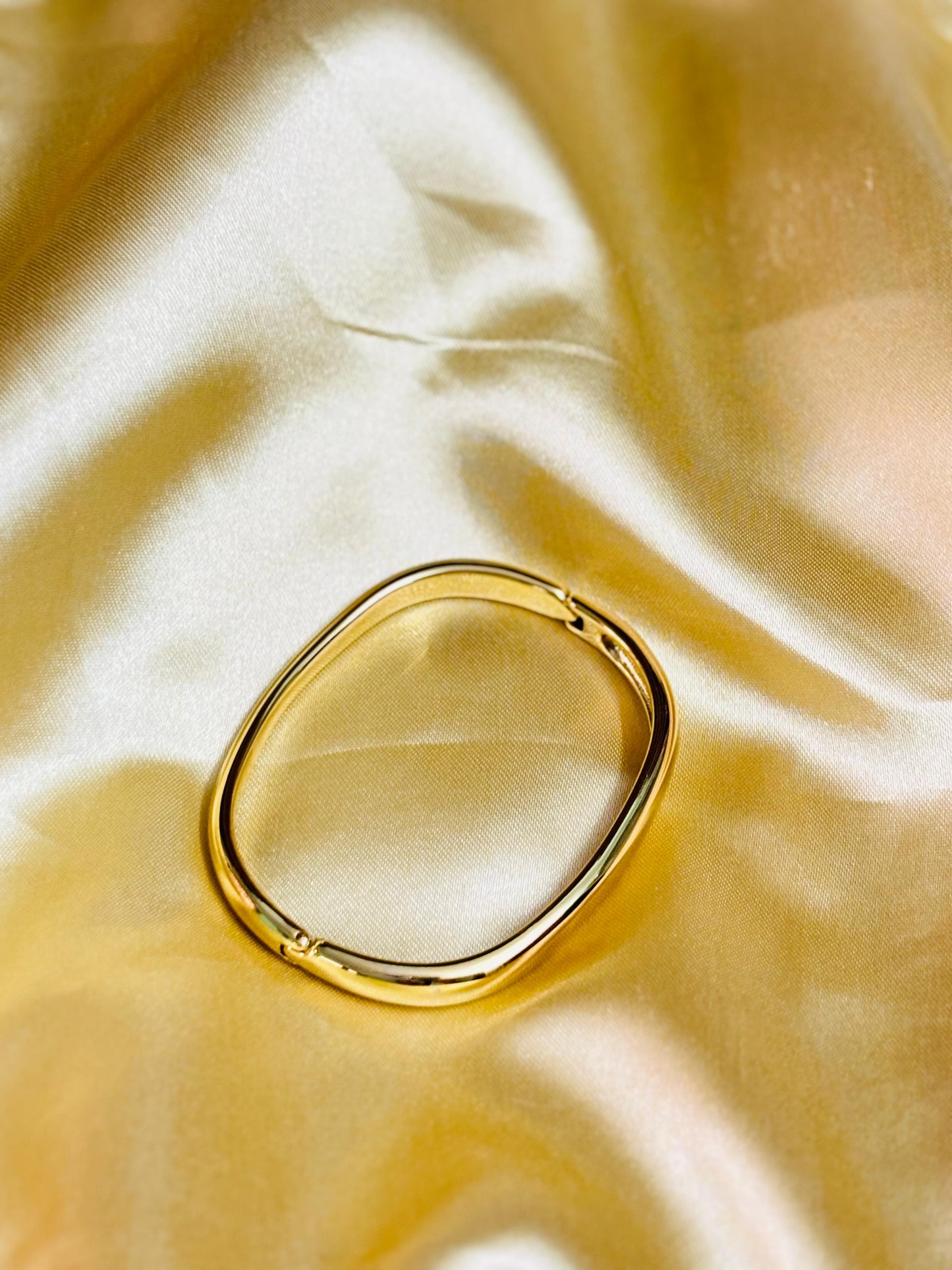 Luminous Rectangular Elegance Bracelet