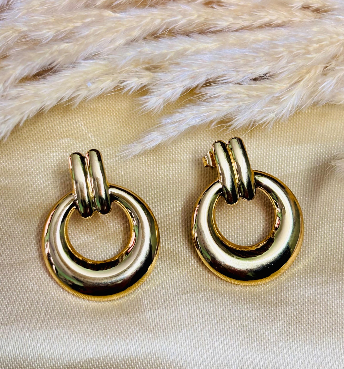 Precision Curve Hoop Studs